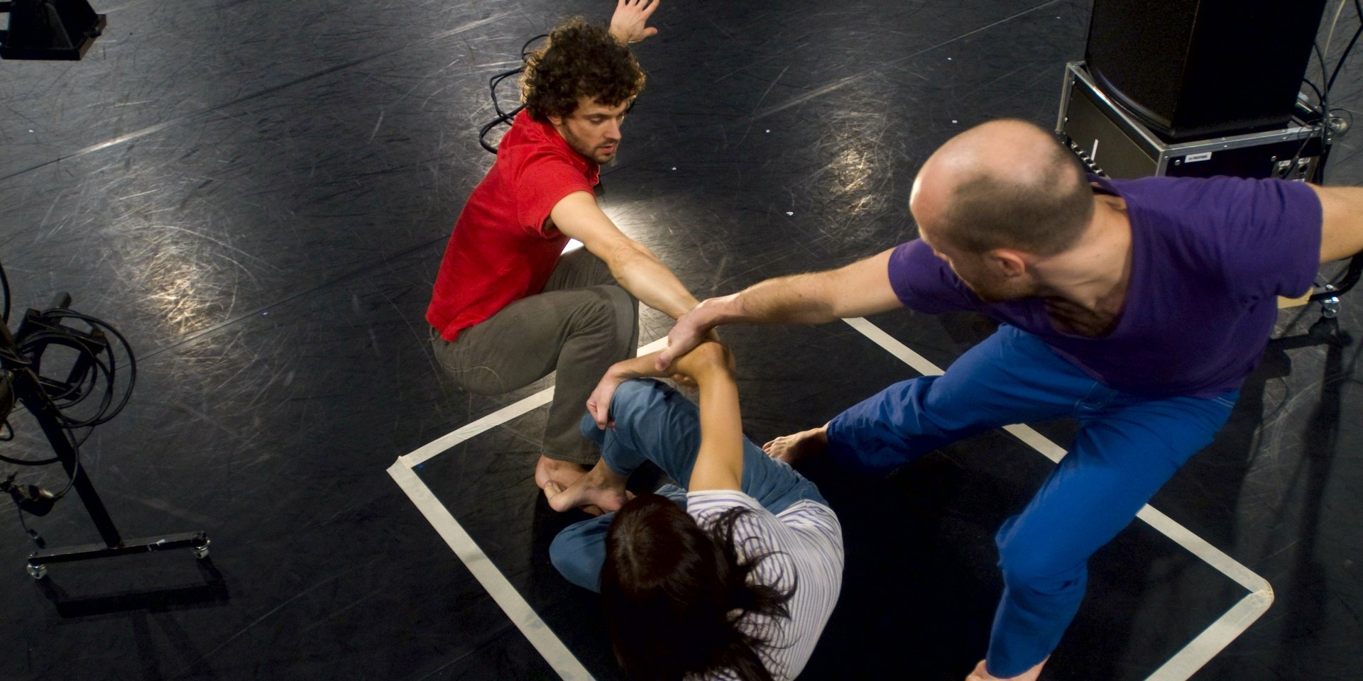 oN|oFF - Cie pm – chorégraphe Philippe Ménard – Danse Contemporaine Paris oN|oFF - Compagnie pm – Choregraphe Philippe Menard – Danse Contemporaine Paris - pm Compagny – Choreographer Philippe Menard – Contemporary Dance Paris